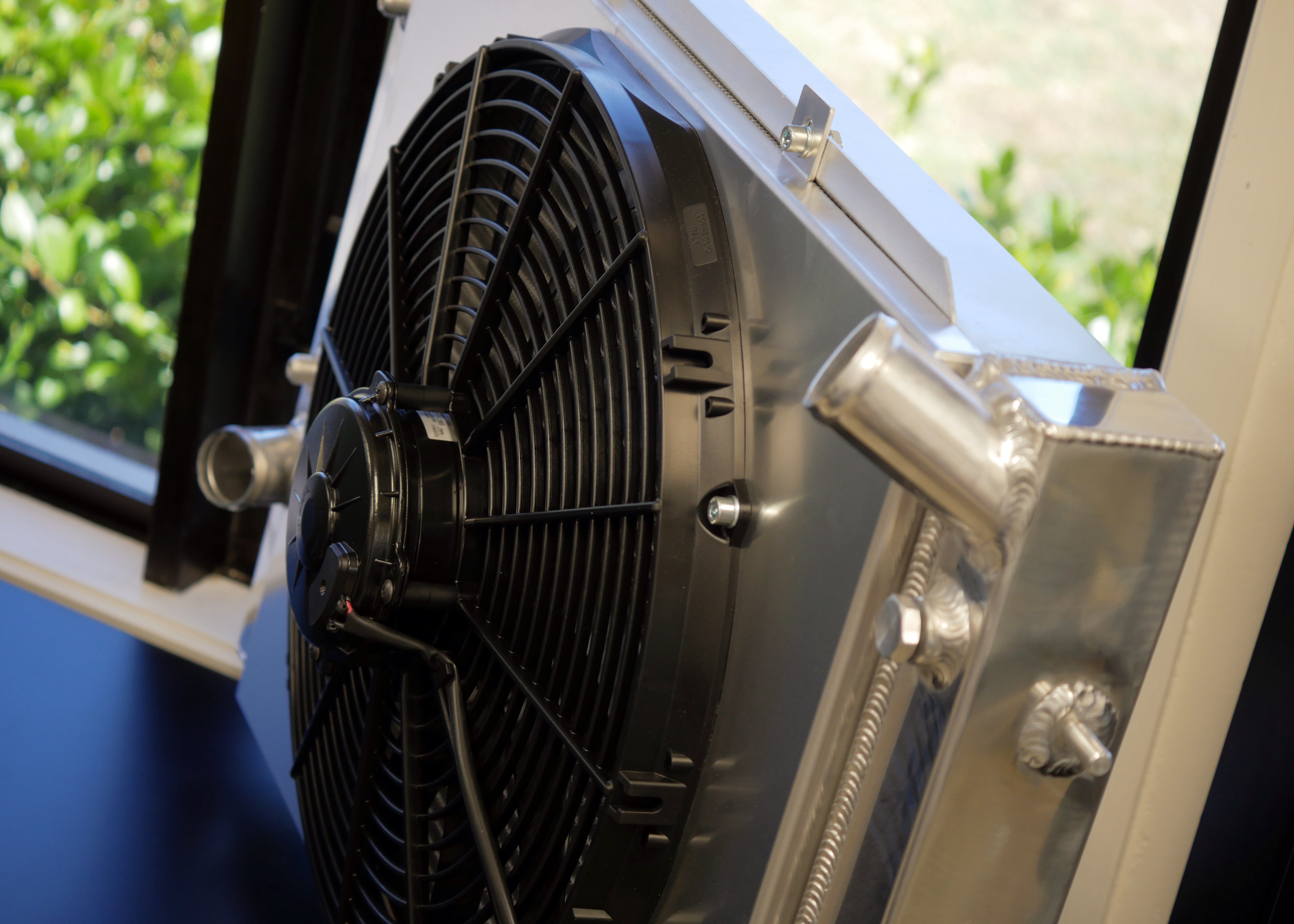 Holden Commodore VB, VC, VH & VK V8 Fan Shroud Kit | Fenix Radiators ...