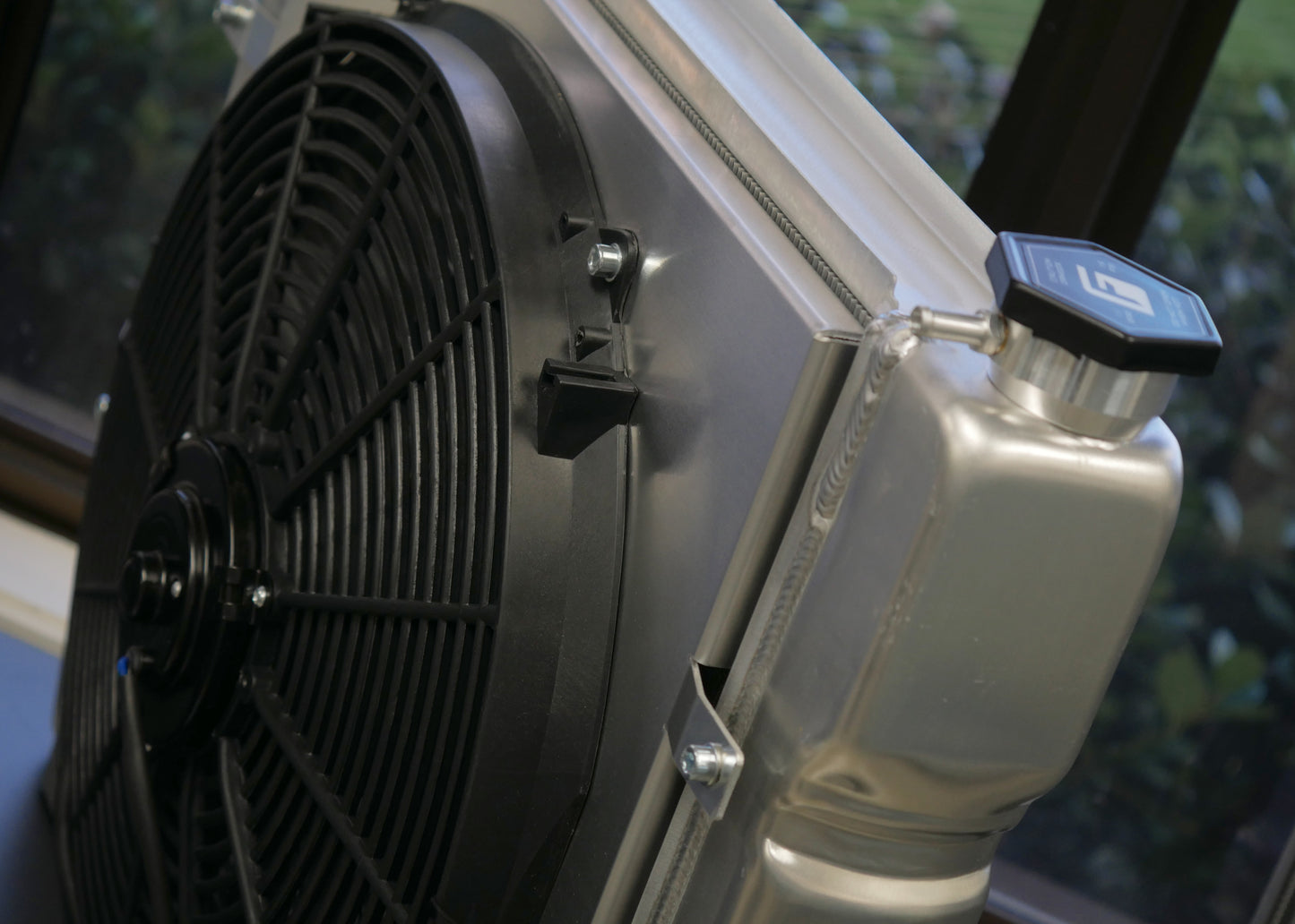 Universal Stock Car Radiator [482mm] Fan Shroud Kit