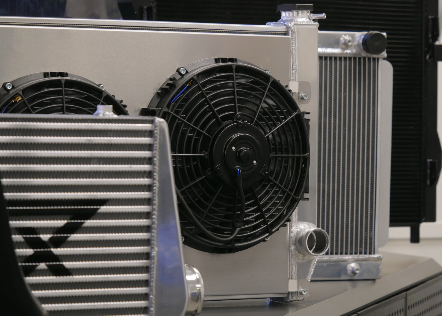 Universal Stock Car Radiator [568mm] Fan Shroud Kit